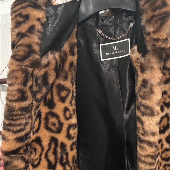 Leopard Print Teddy Jacket - Picture 3 of 4